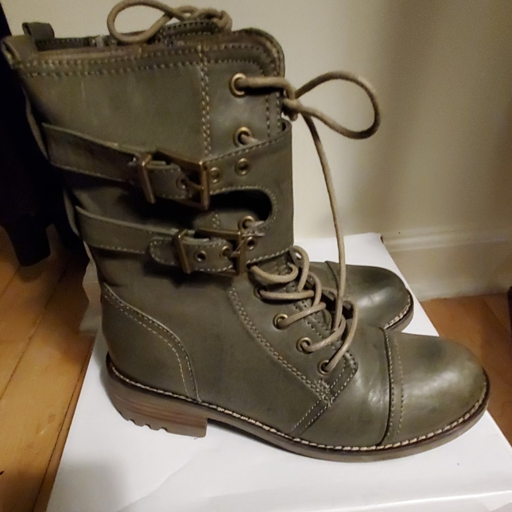 Call It Spring Boots - Picture 4 of 5